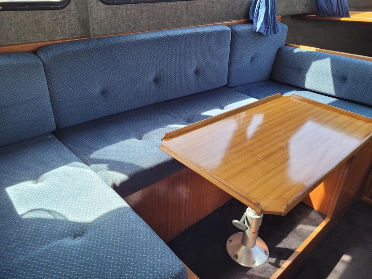 Boat & Breakfast Bed & Breakfast