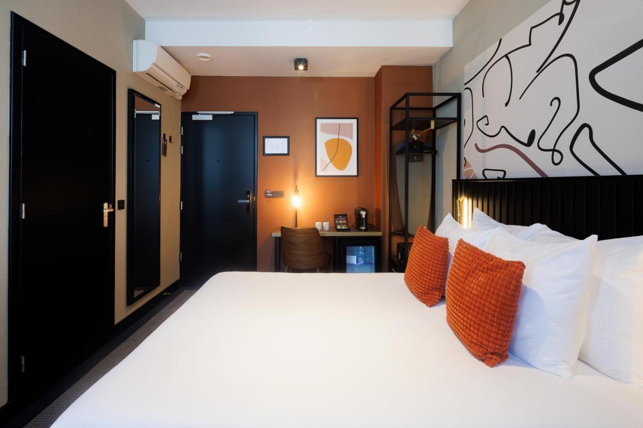 Huygens Place Hotel 4*