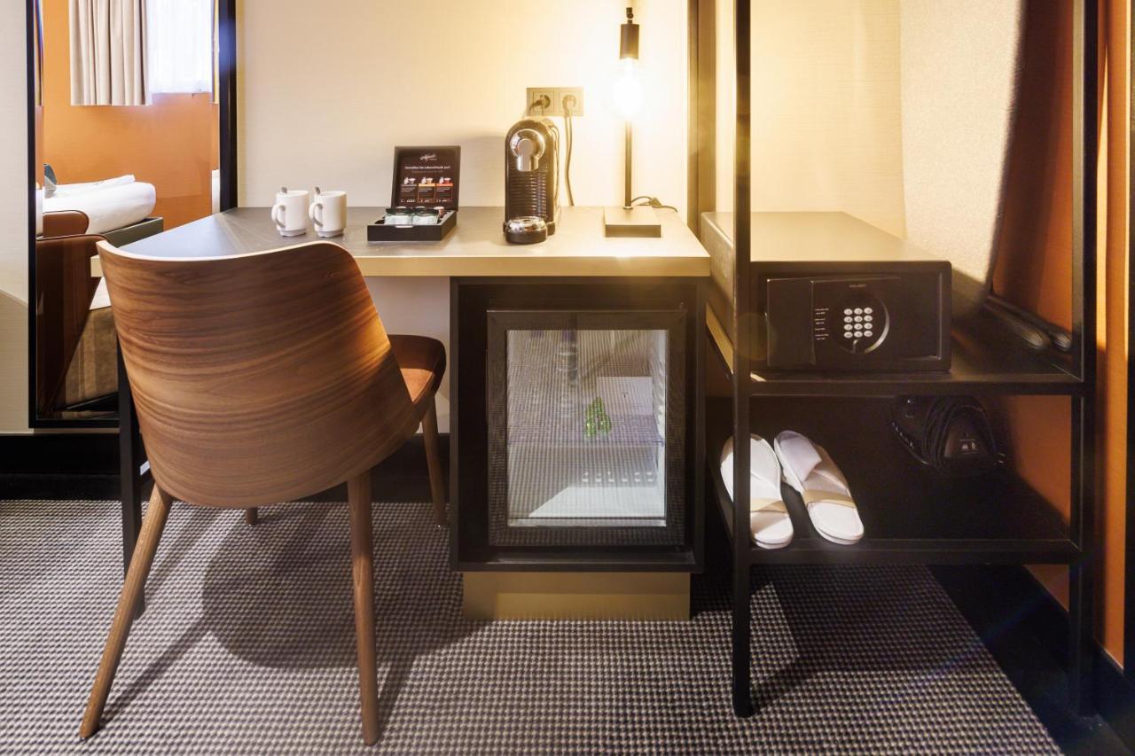 Huygens Place 4*