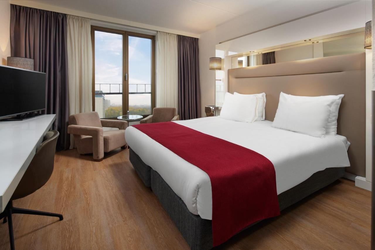 Westcord Fashion Hotel