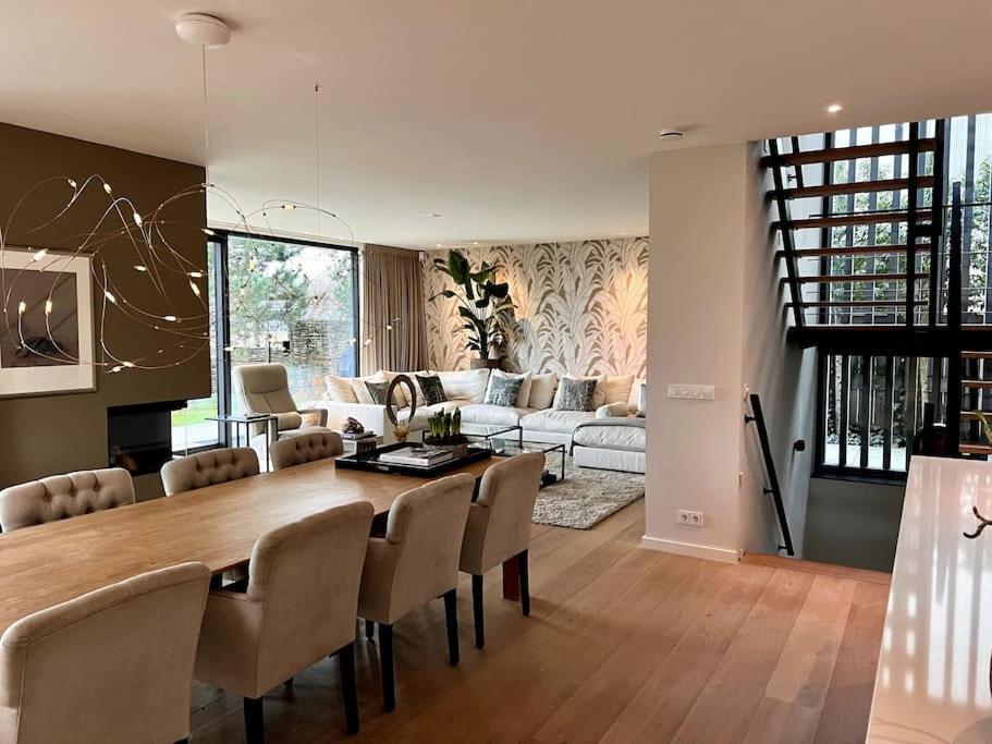 Villa Luxury Waterfrontvilla *