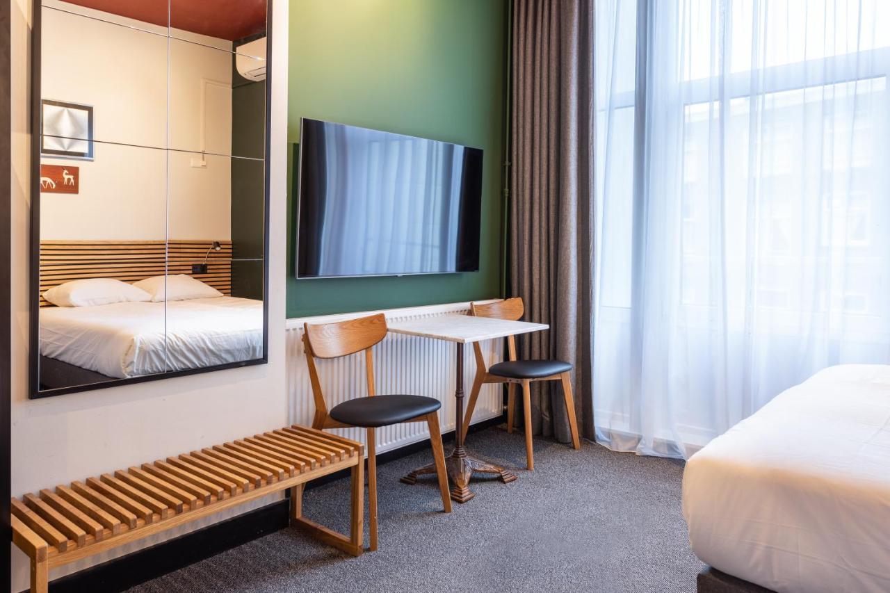 Weber Hotel 117