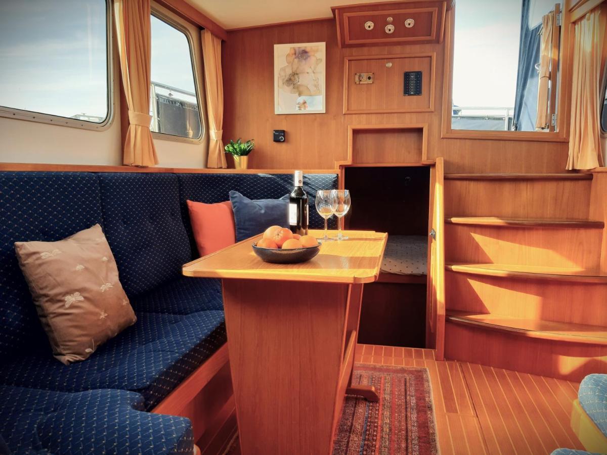 Motor Yacht Amazone Botel *