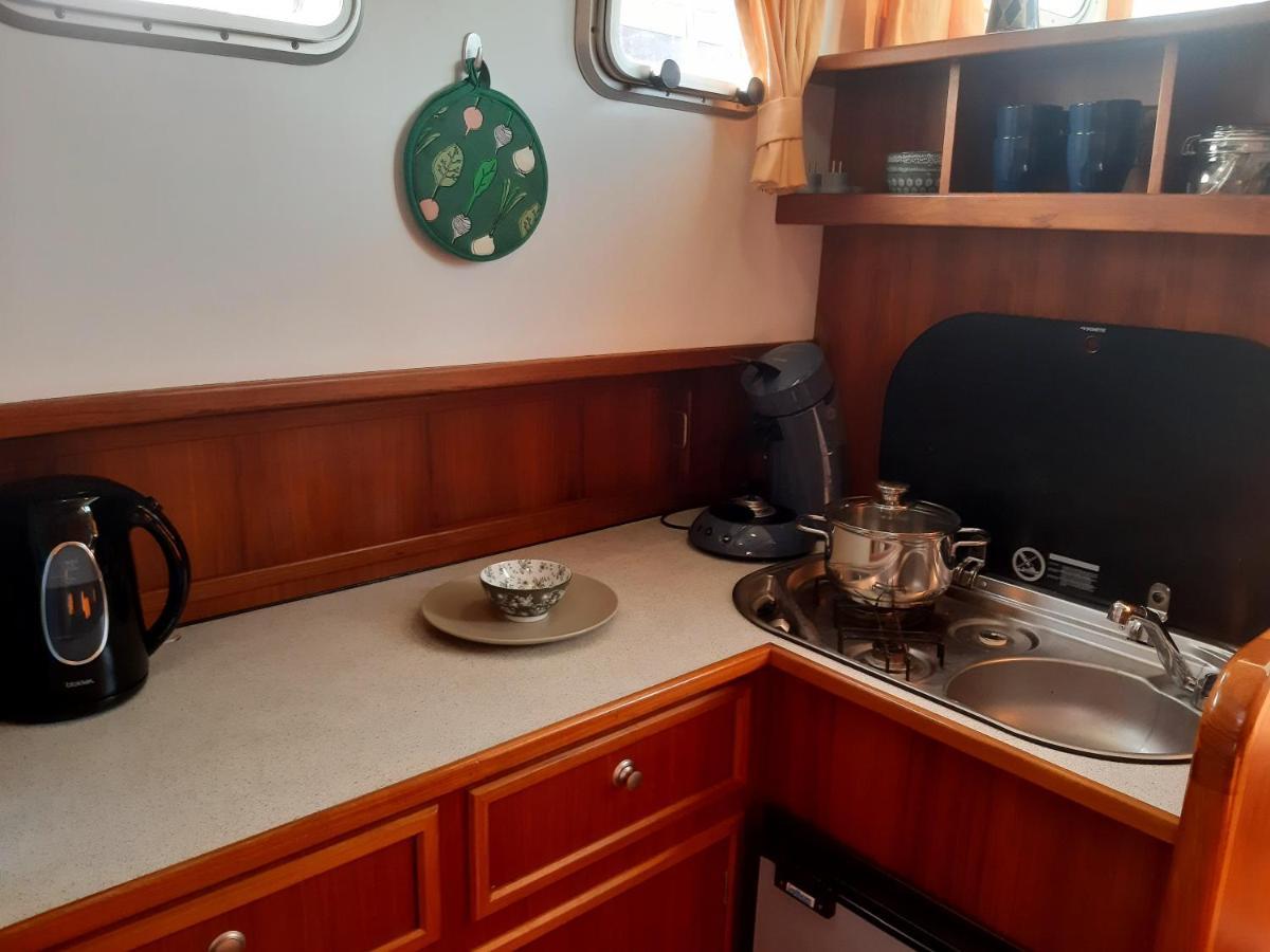 Motor Yacht Amazone *
