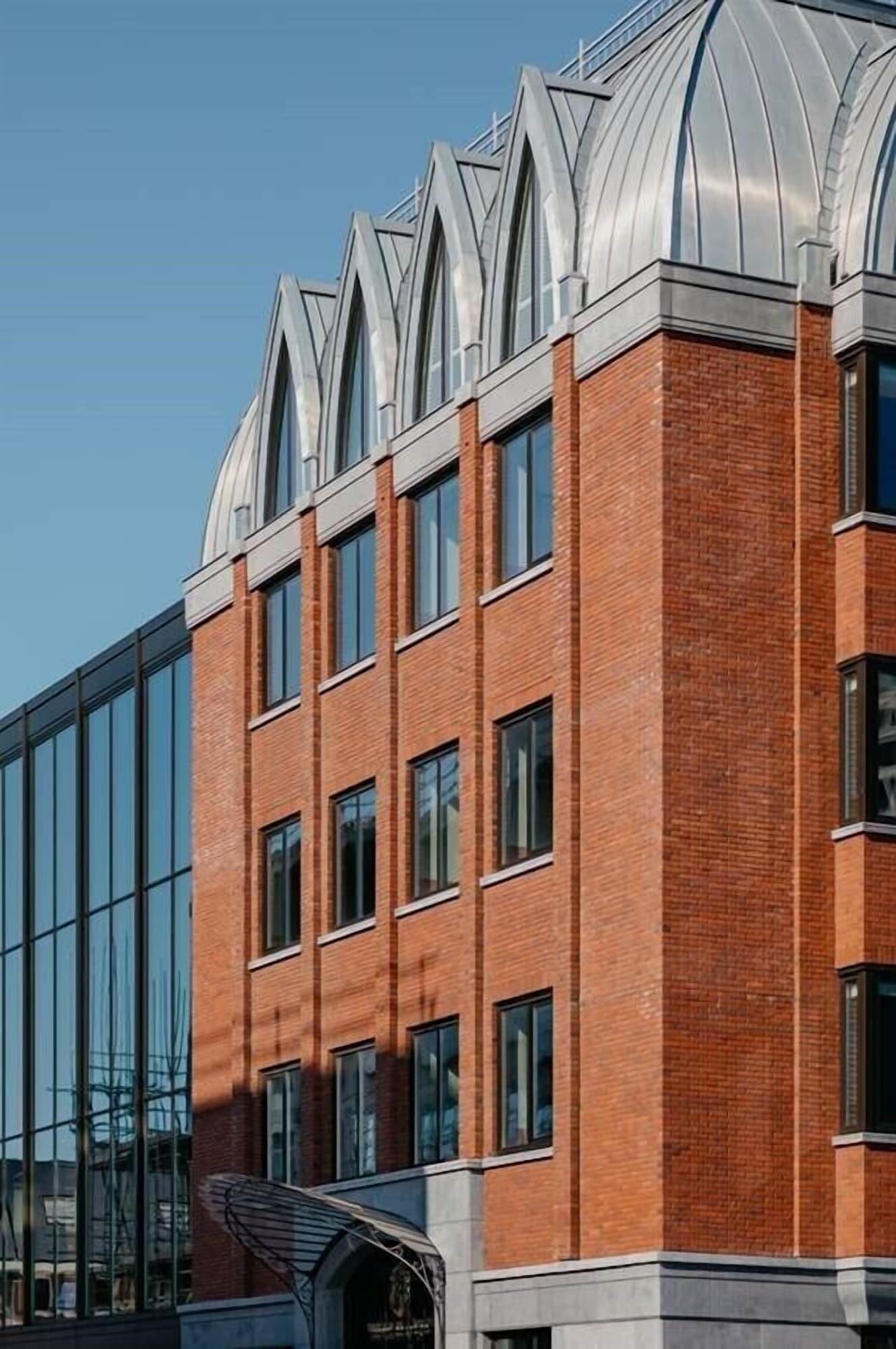 The July - Boat & Co Hotel 4*
