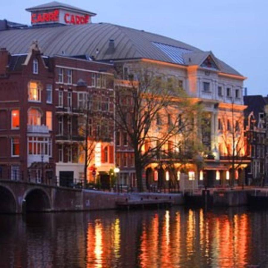 Tiny Houseboat On The Amstel River Bed & Breakfast Amsterdam