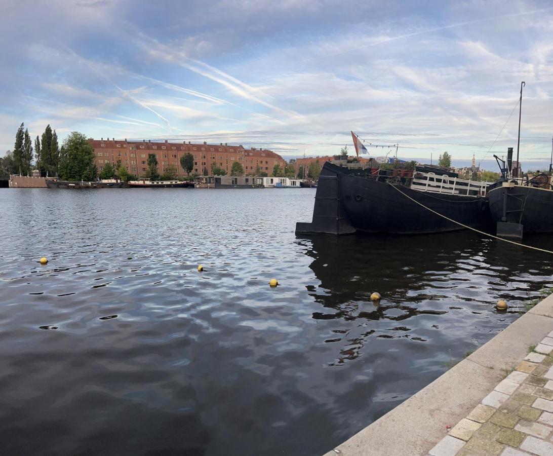 Houseboat In *