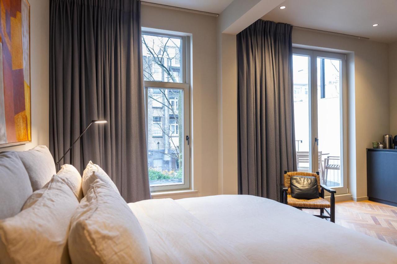 Bed & Breakfast Vondel 99 *