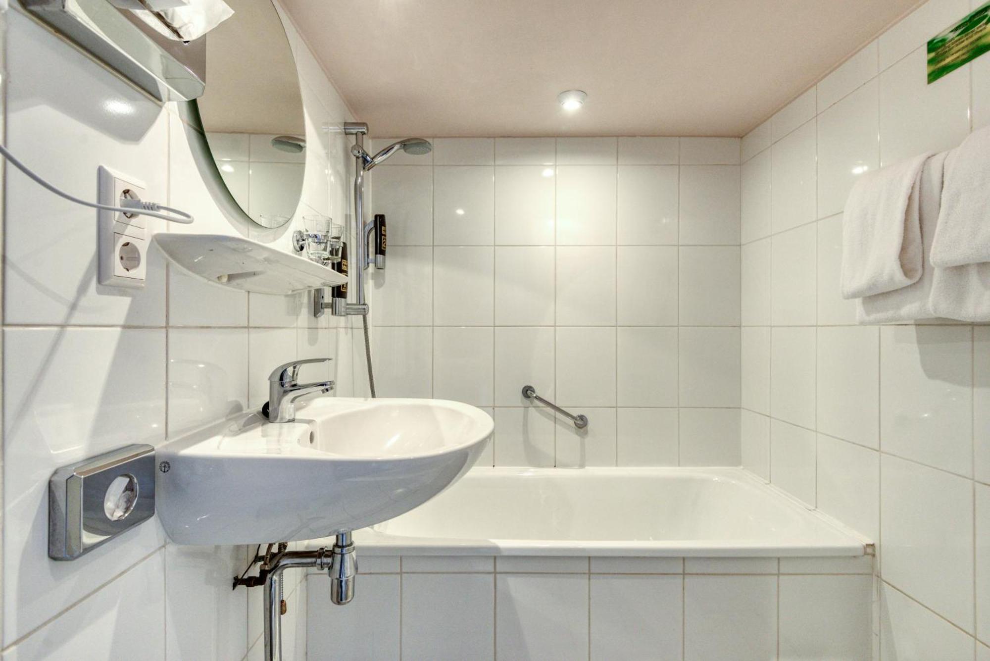 Alexander 3* Amsterdam
