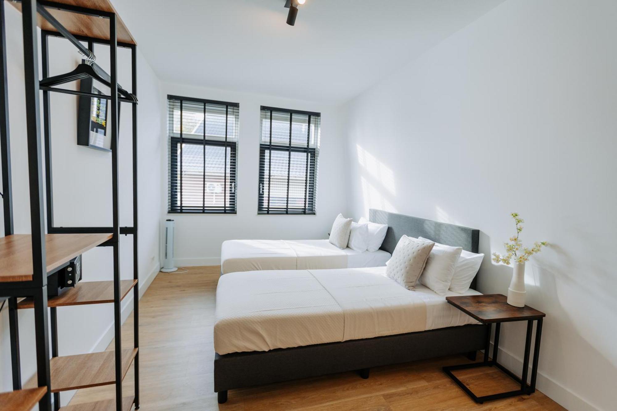Villa Dutch Design With 6 Luxurious Bedrooms