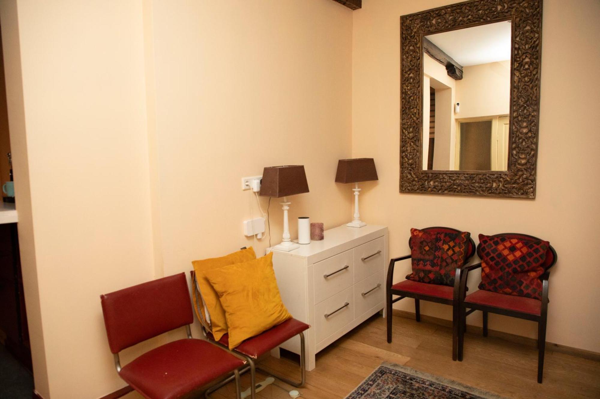 Red Light District B & B Canal View * Amsterdam