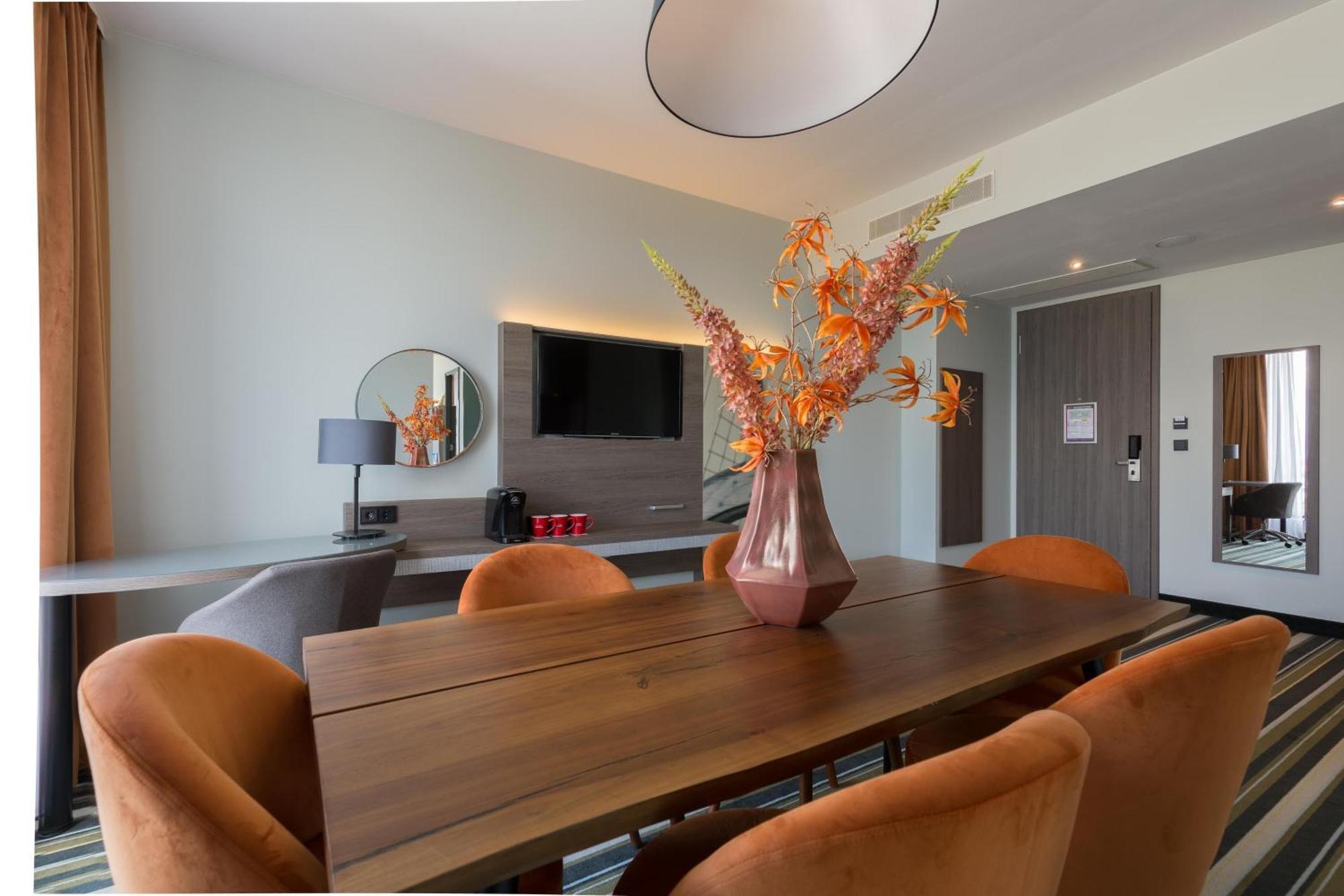 Leonardo Royal Hotel 4*