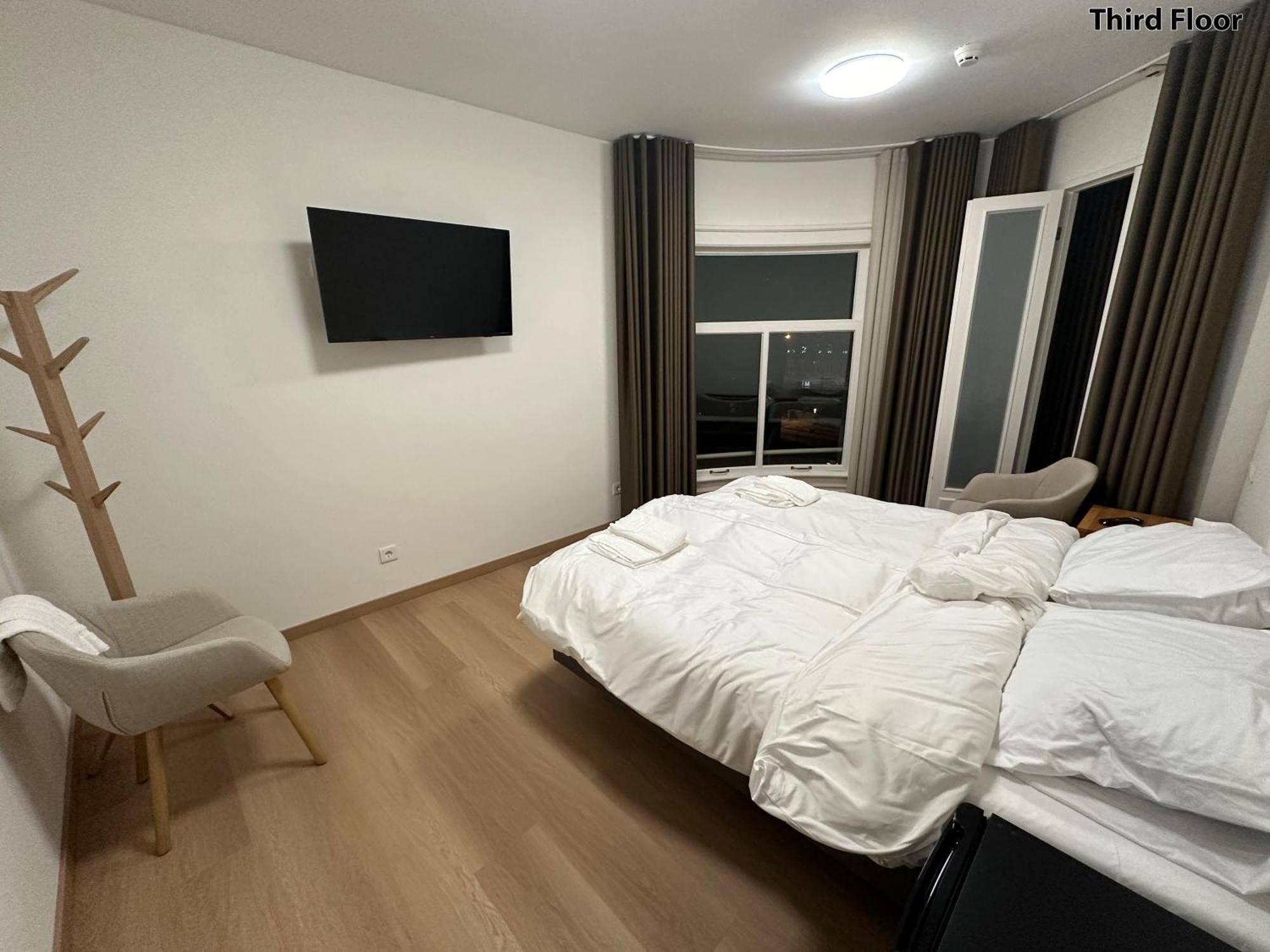 Voyagers Hotel