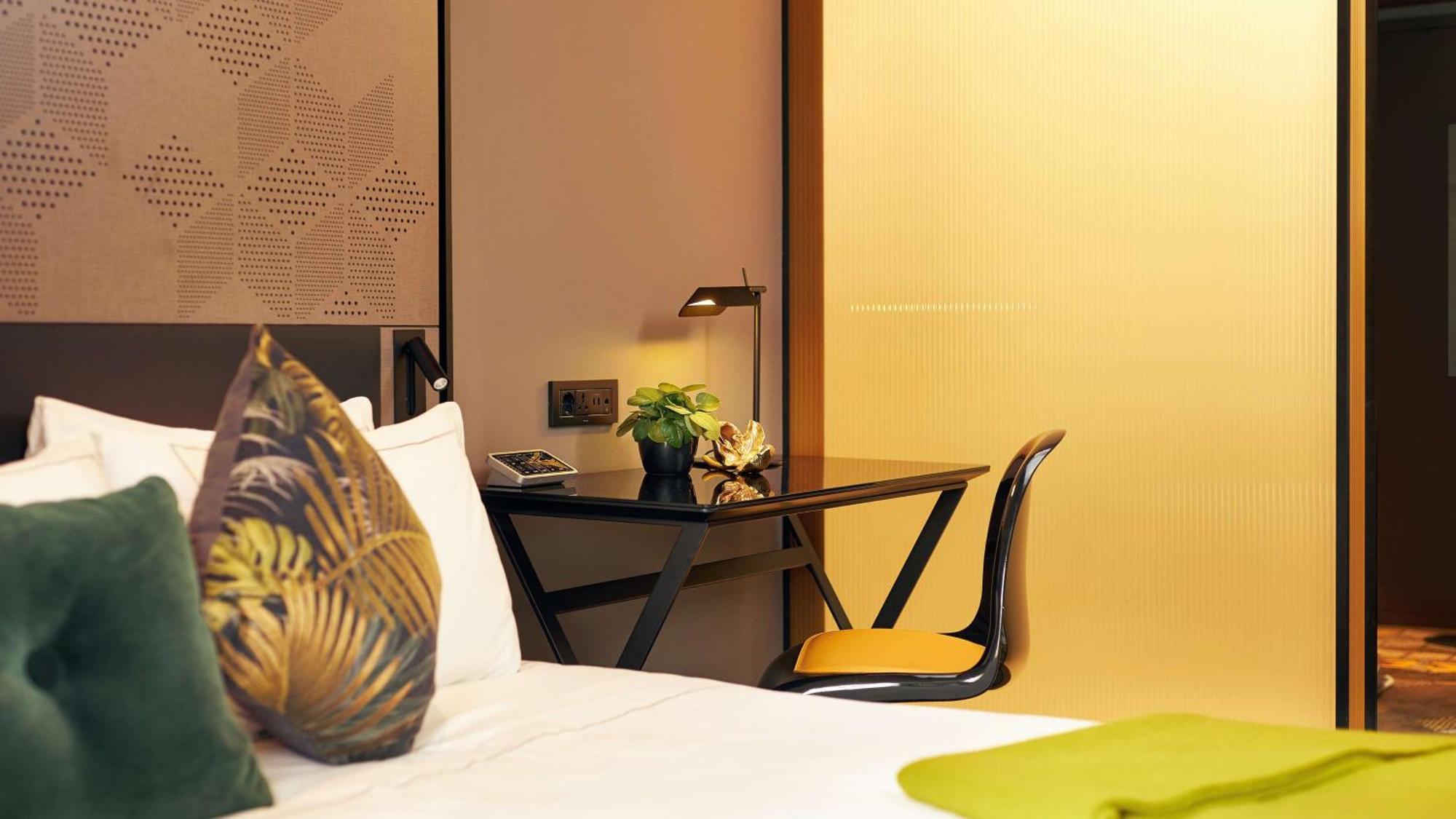 Park Plaza Vondelpark 4*