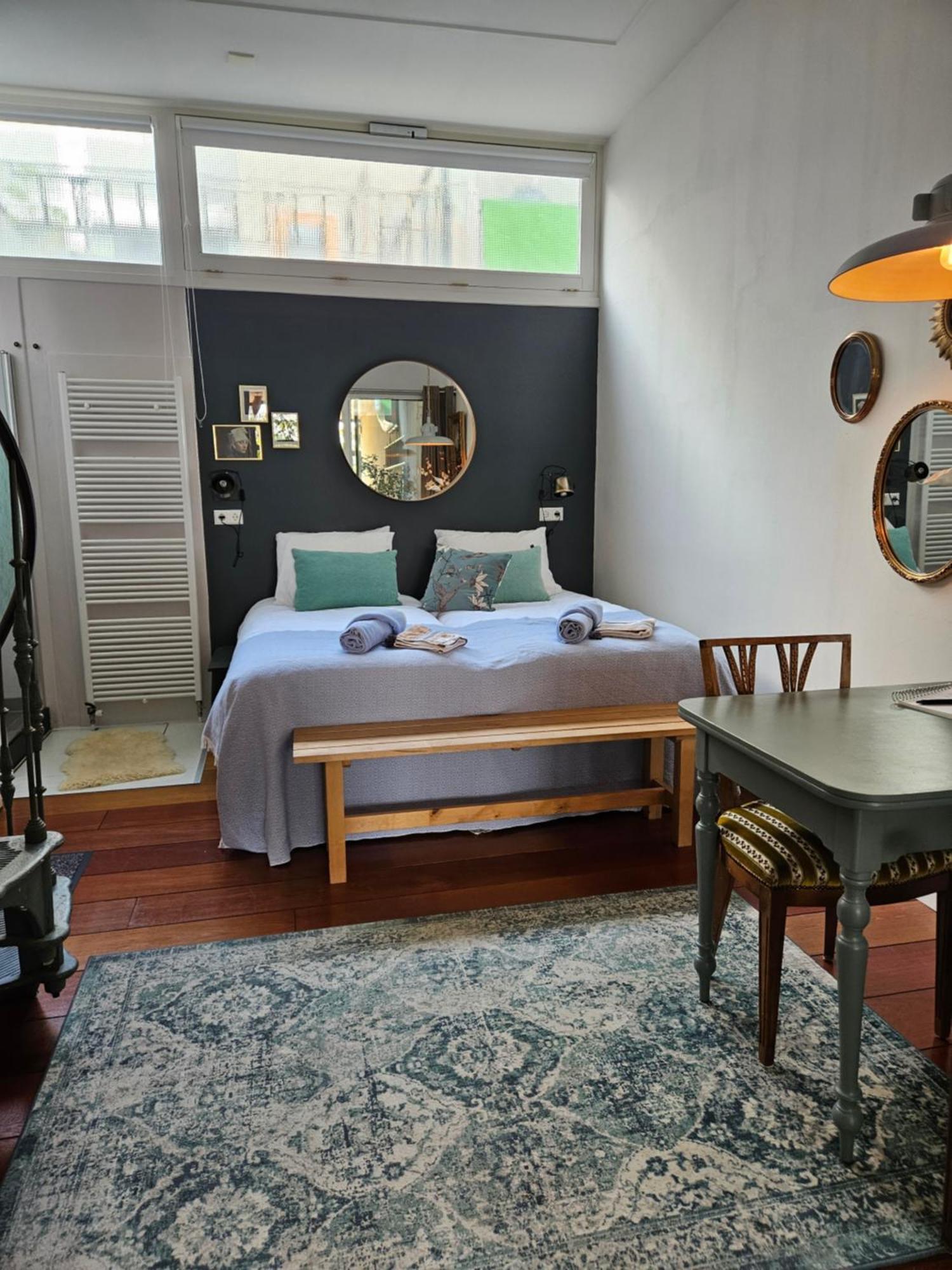 Waterfront Bed & Breakfast