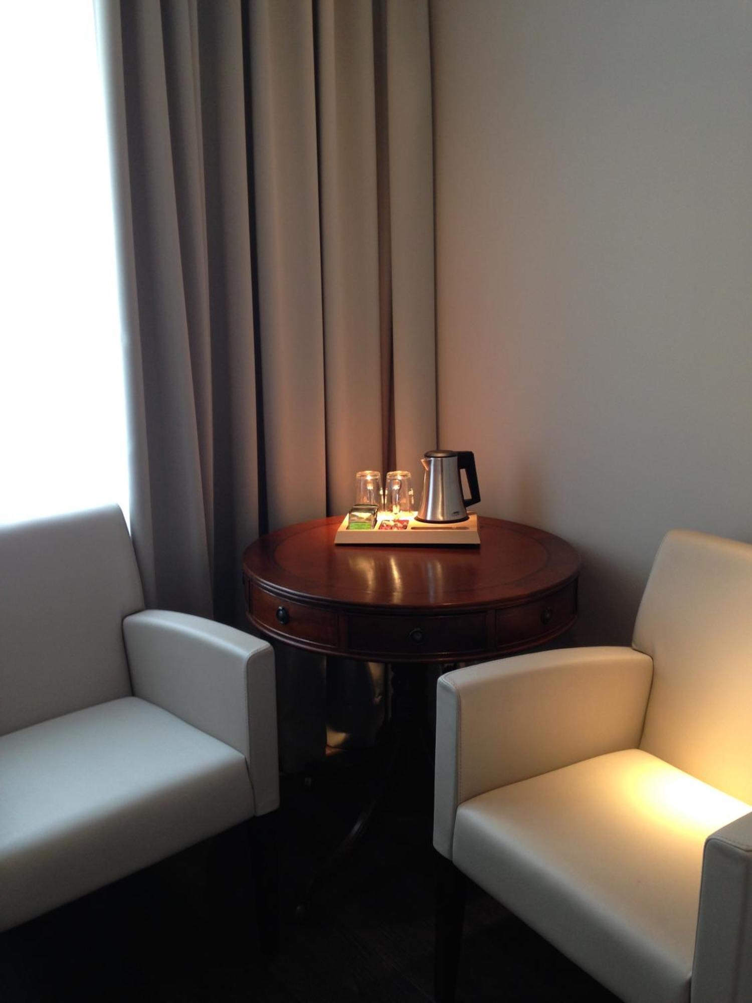 Hotel Apple