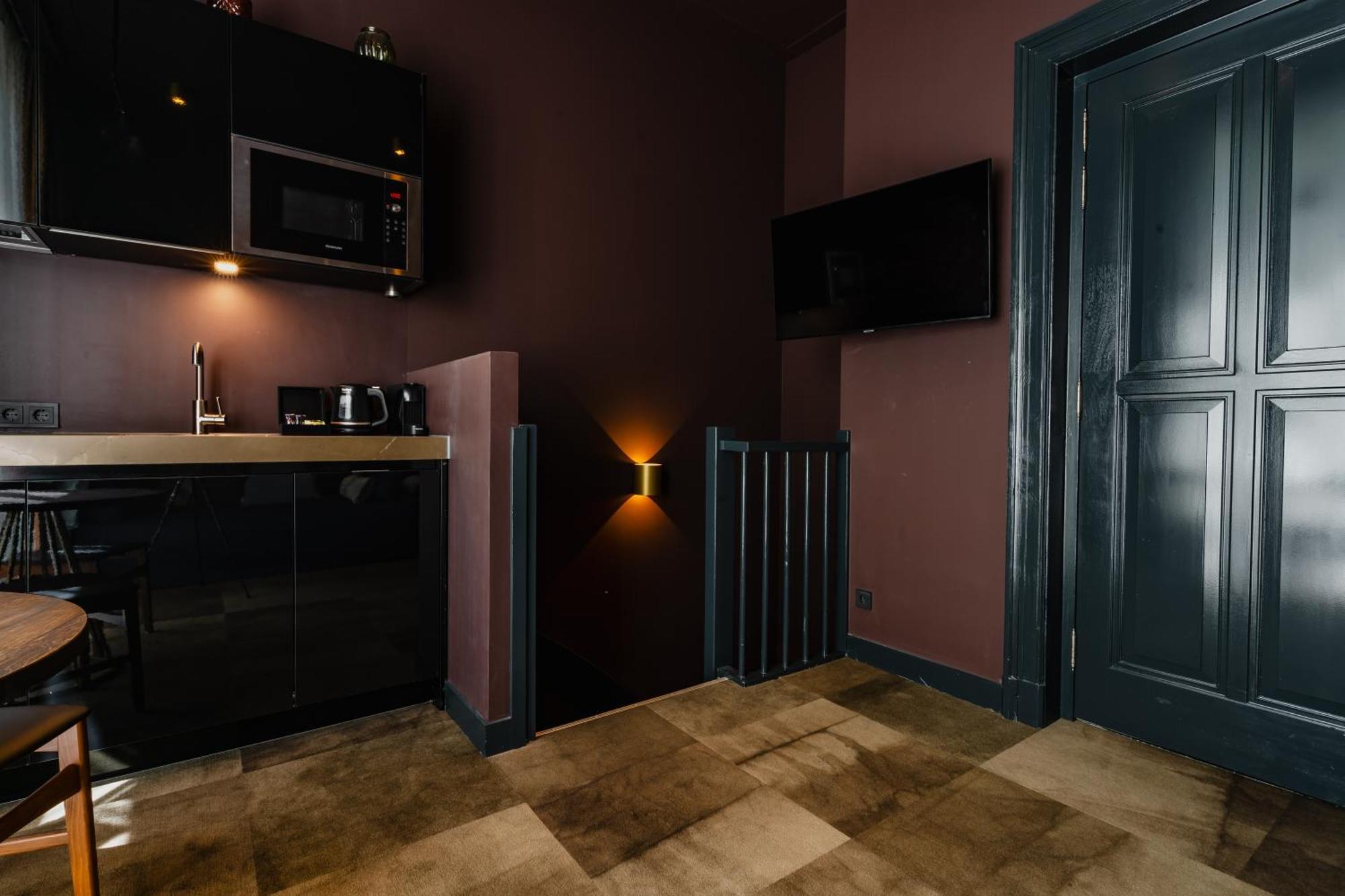 Hotel De Jonker Urban Studios&suites 4*