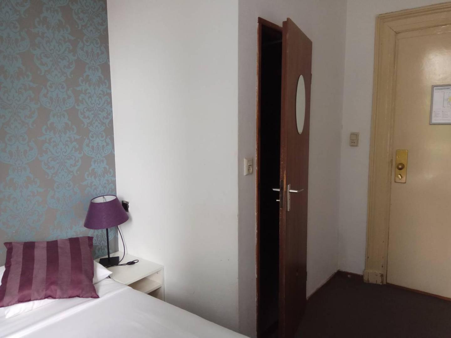 Hotel Bellington *