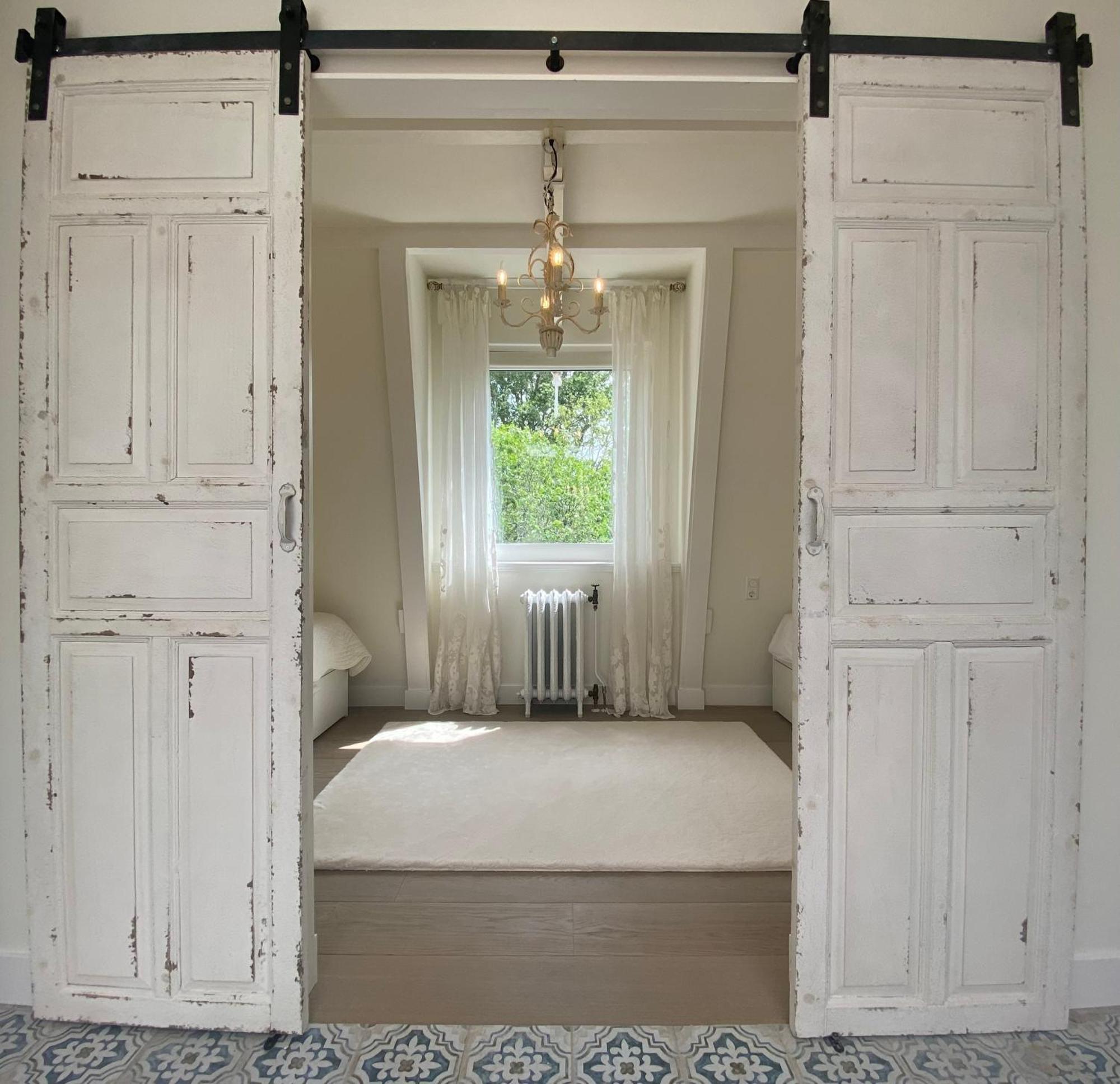 Bed And Breakfast Amsterdam Bed & Breakfast *