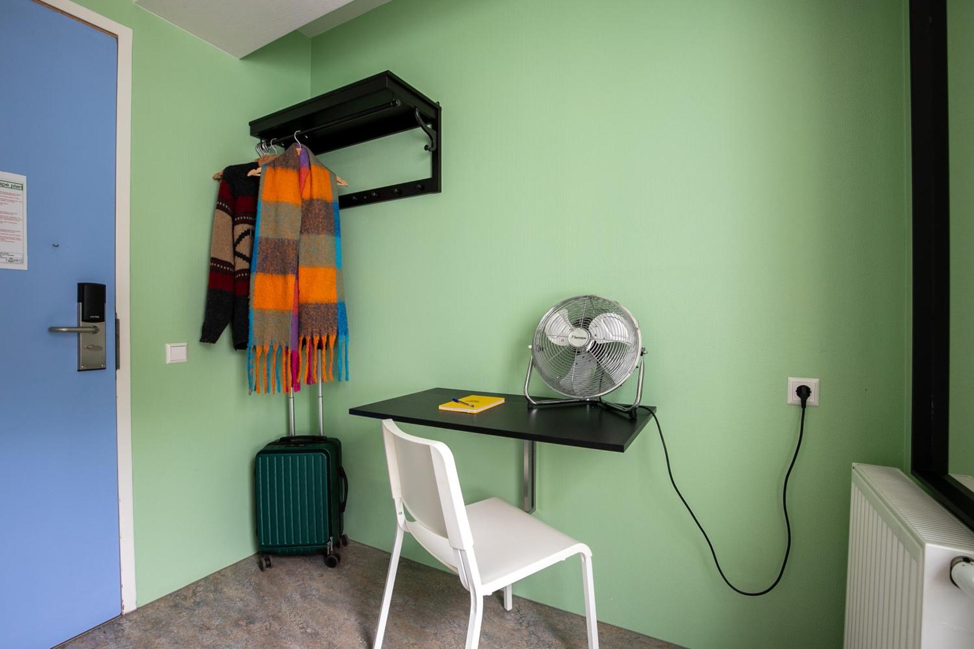 Hans Brinker Hostel Amsterdam