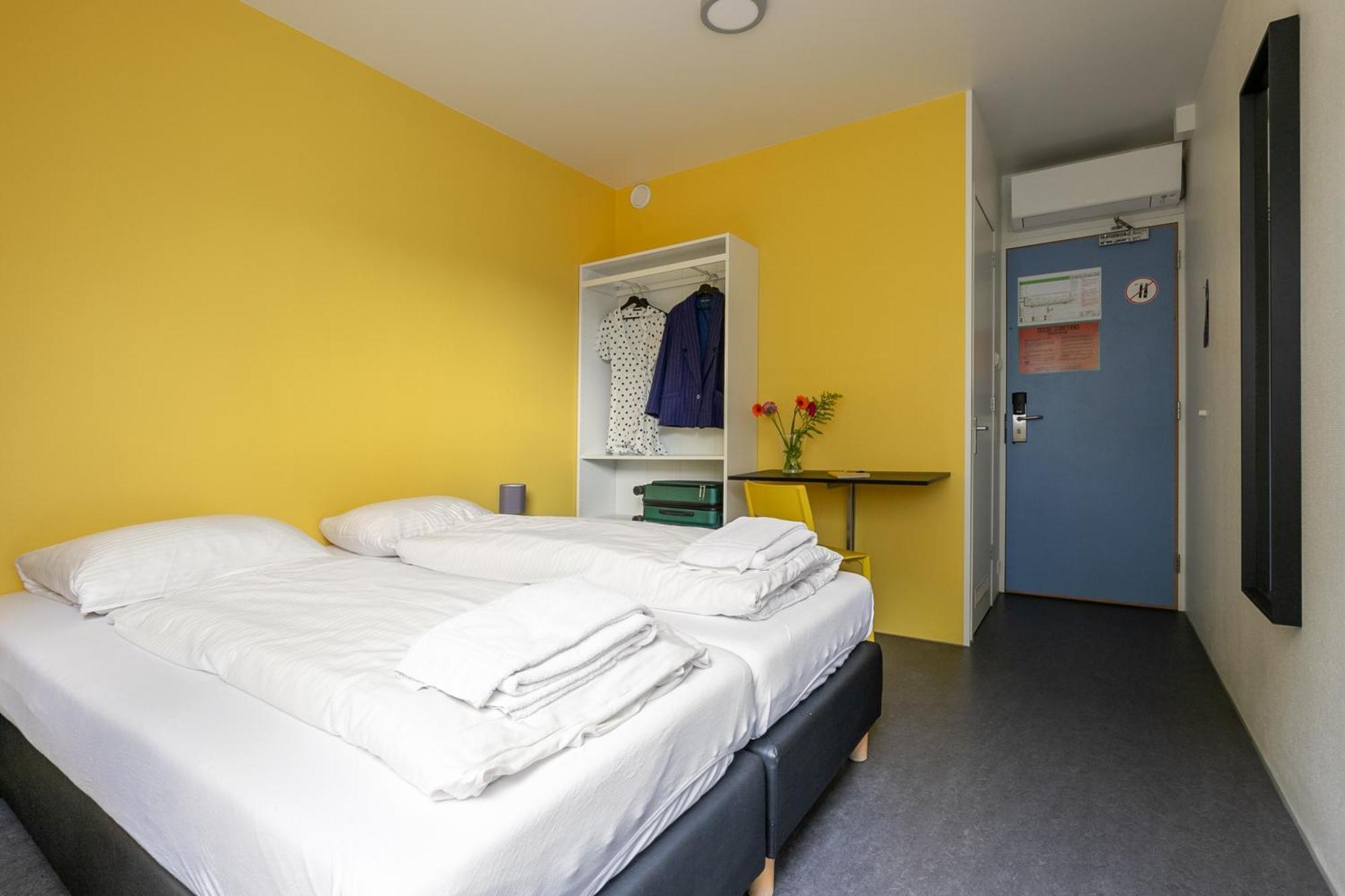 Hans Brinker Hostel Amsterdam