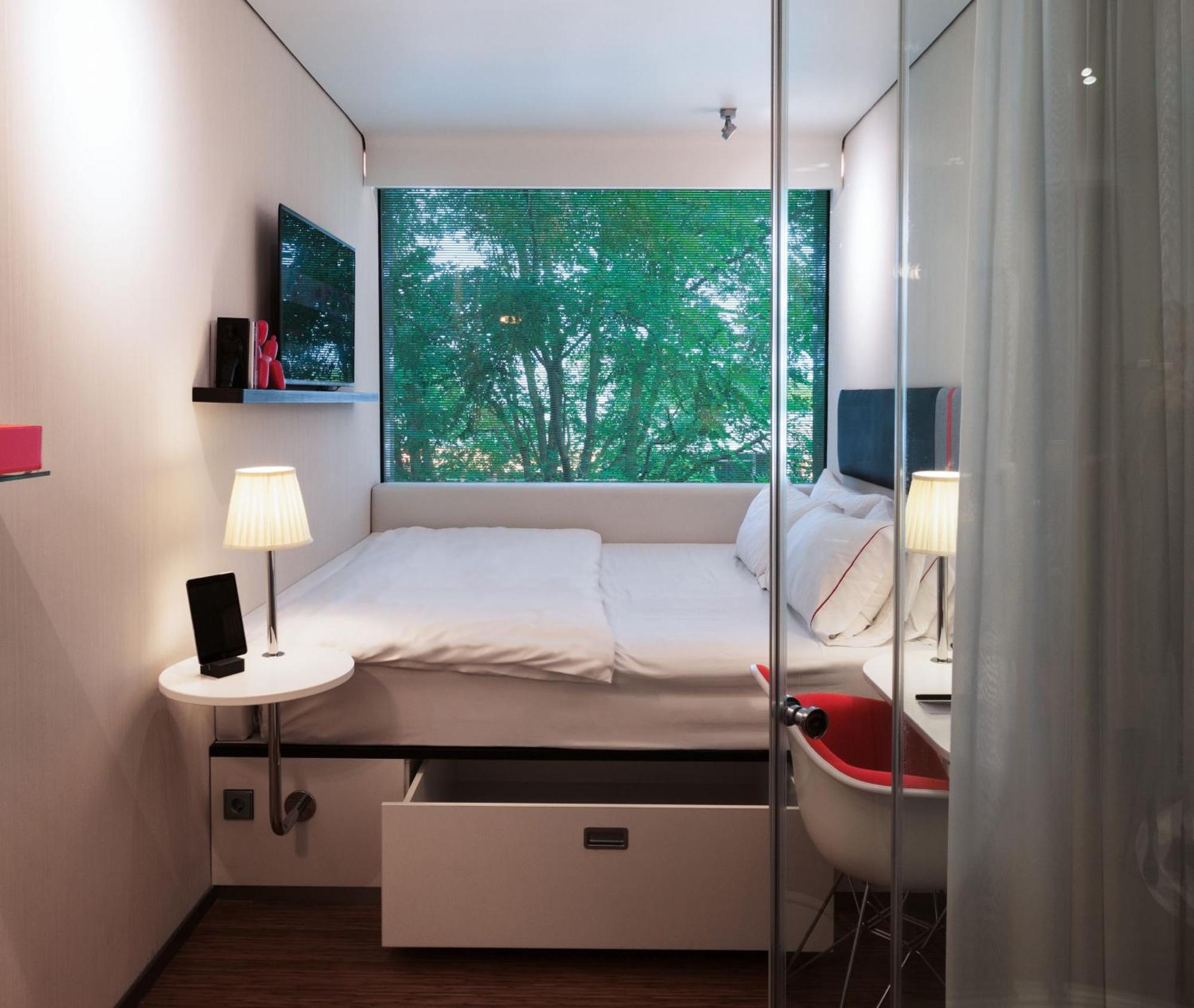 Citizenm South 4*