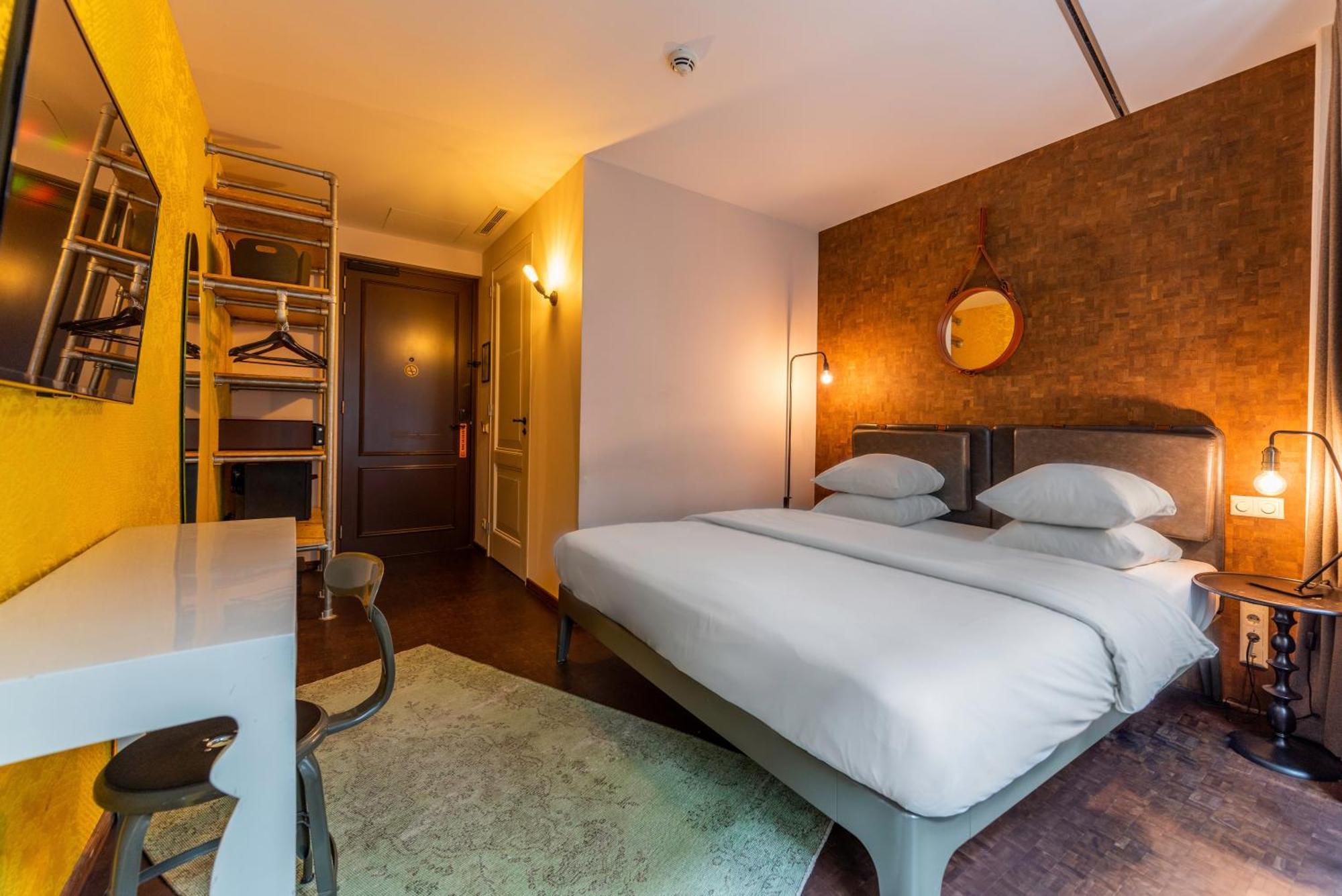 V Nesplein 4* Amsterdam