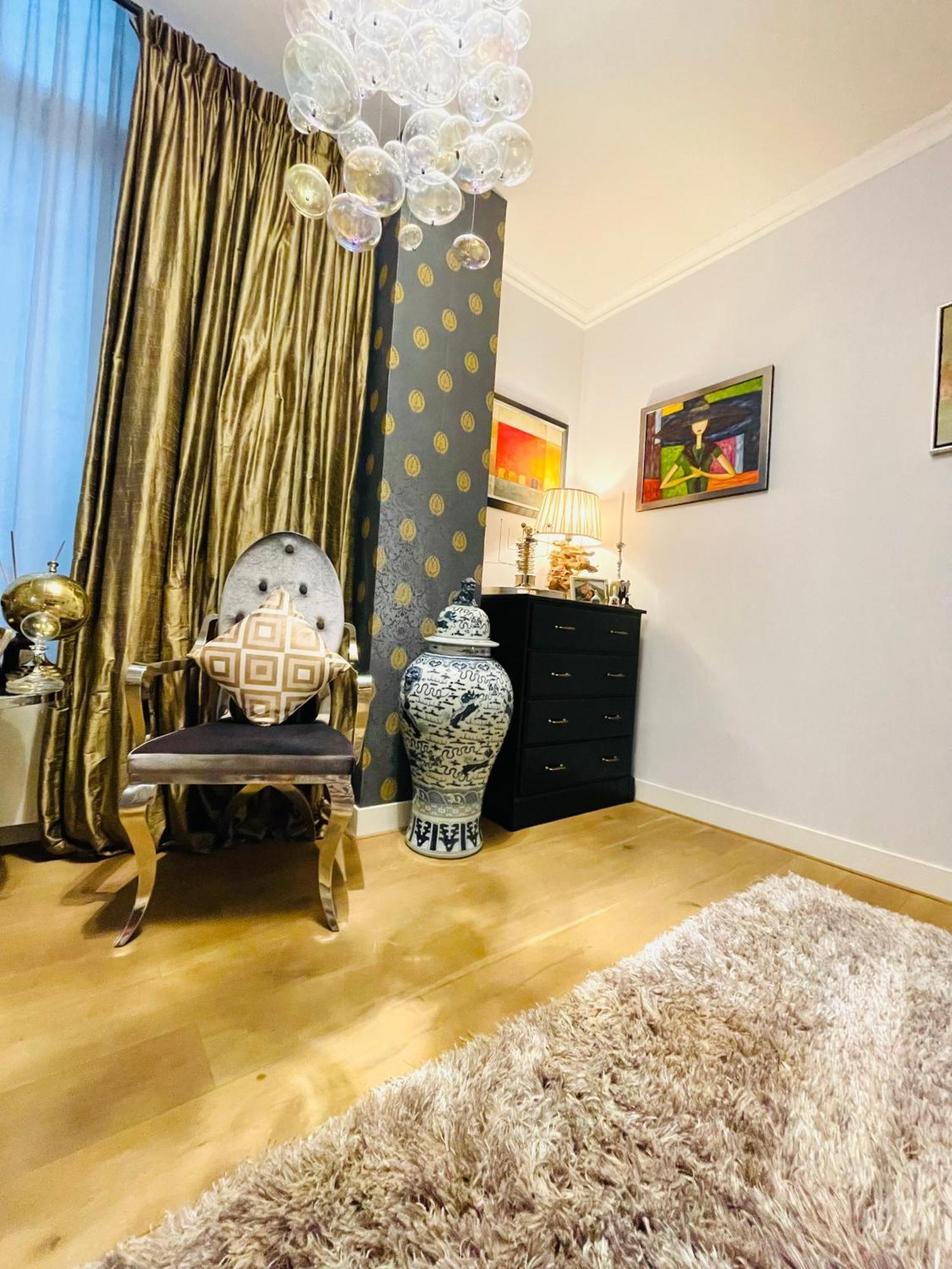 Empress House Apartment
