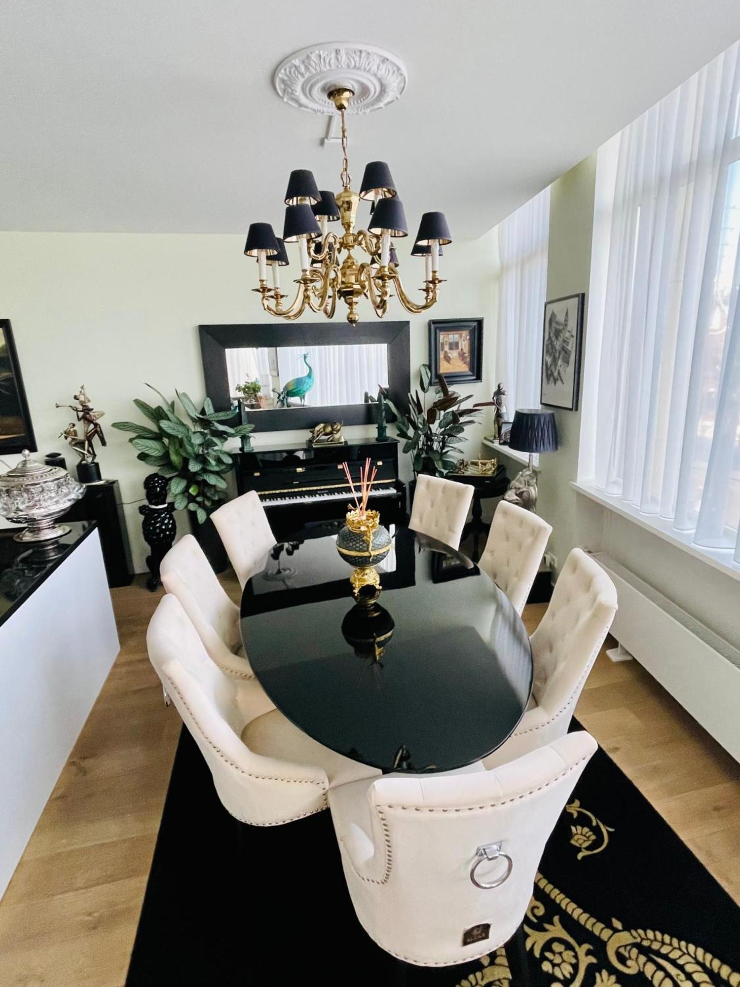 Apartment Empress House