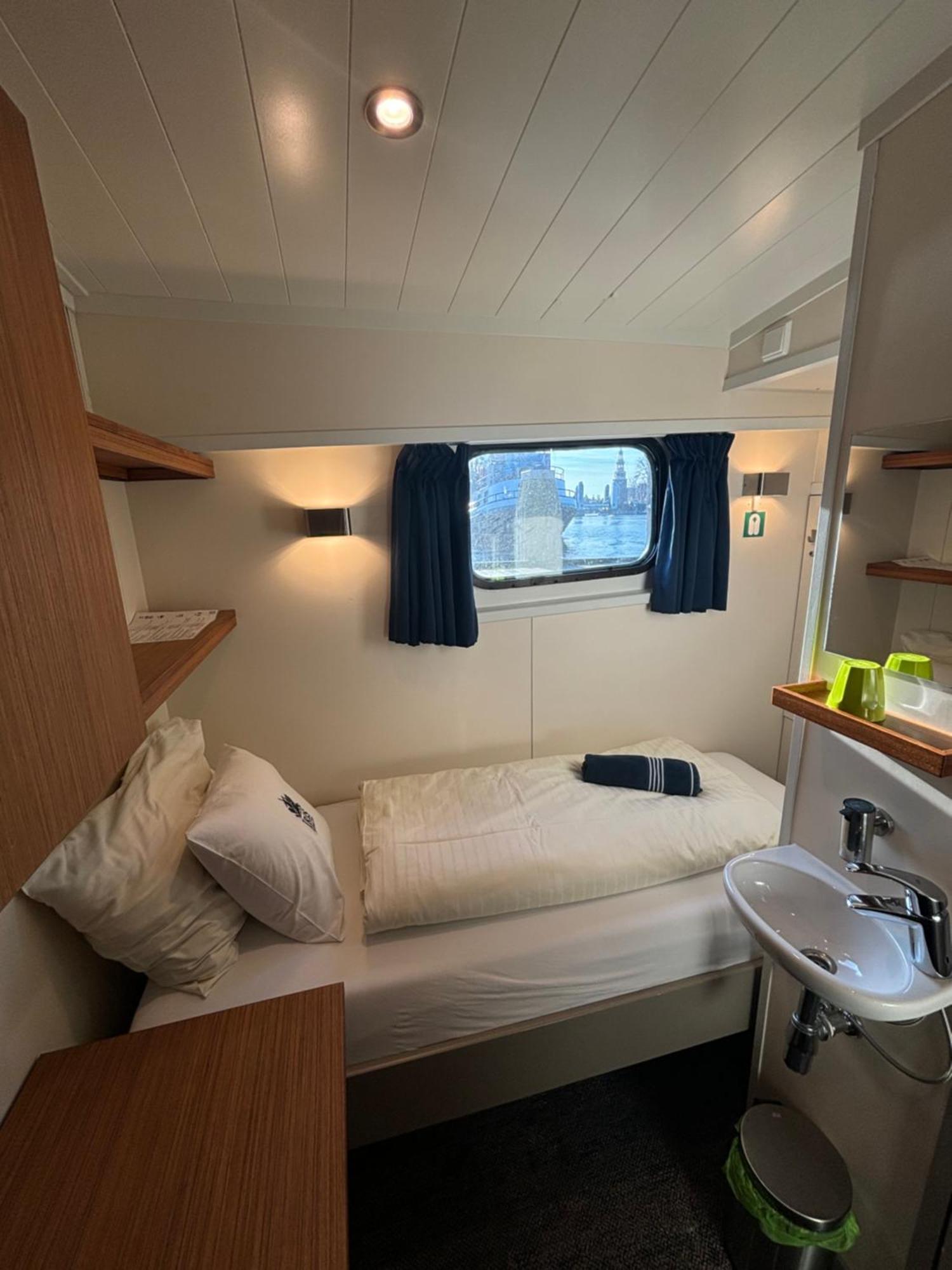 Hotelboat Iris Hotel Amsterdam