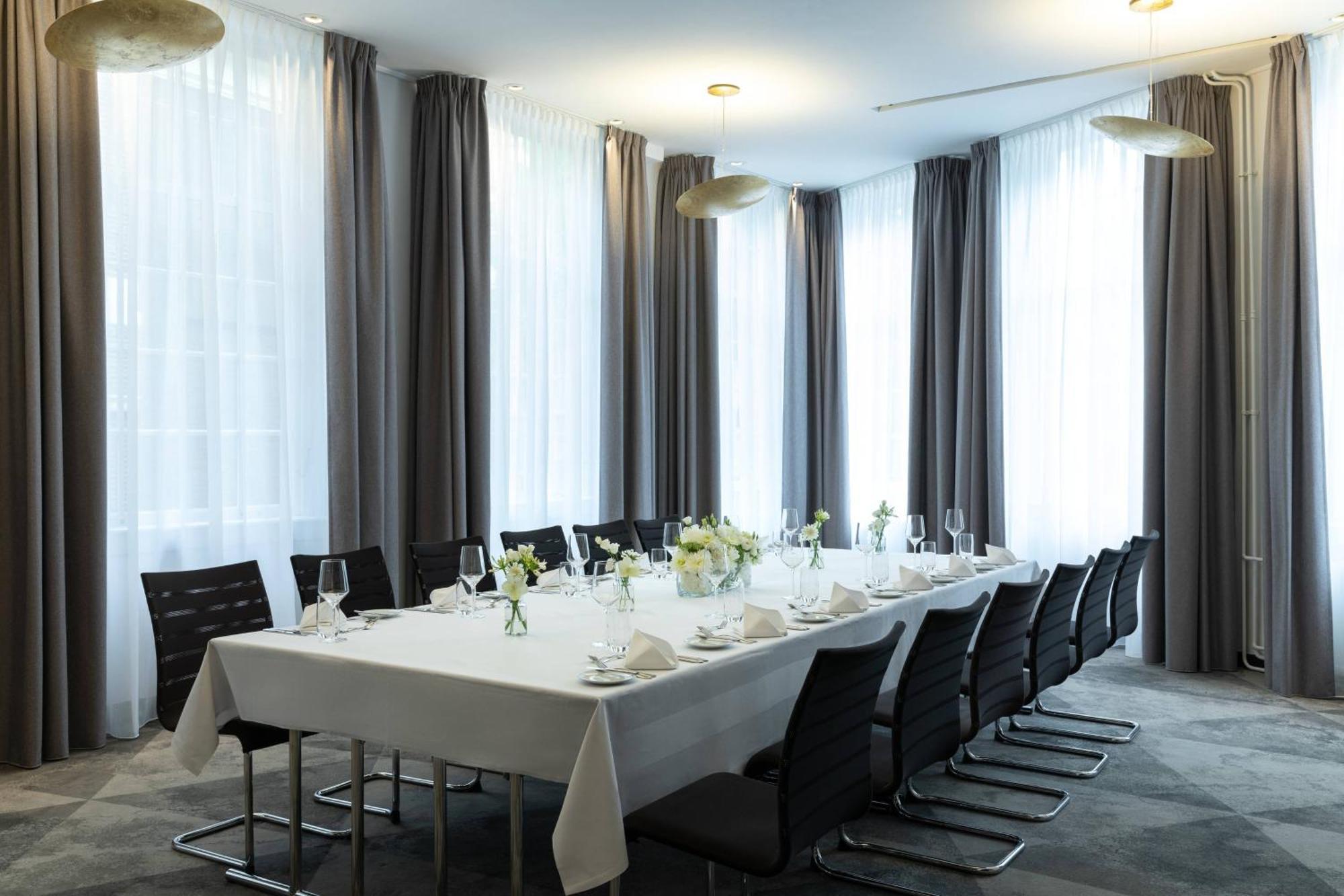 Hotel Renaissance Amsterdam