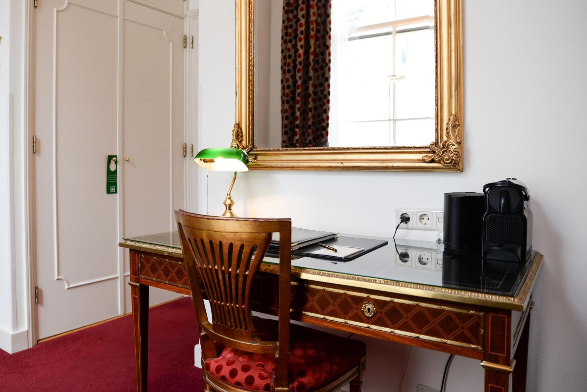 Ambassade Amsterdam