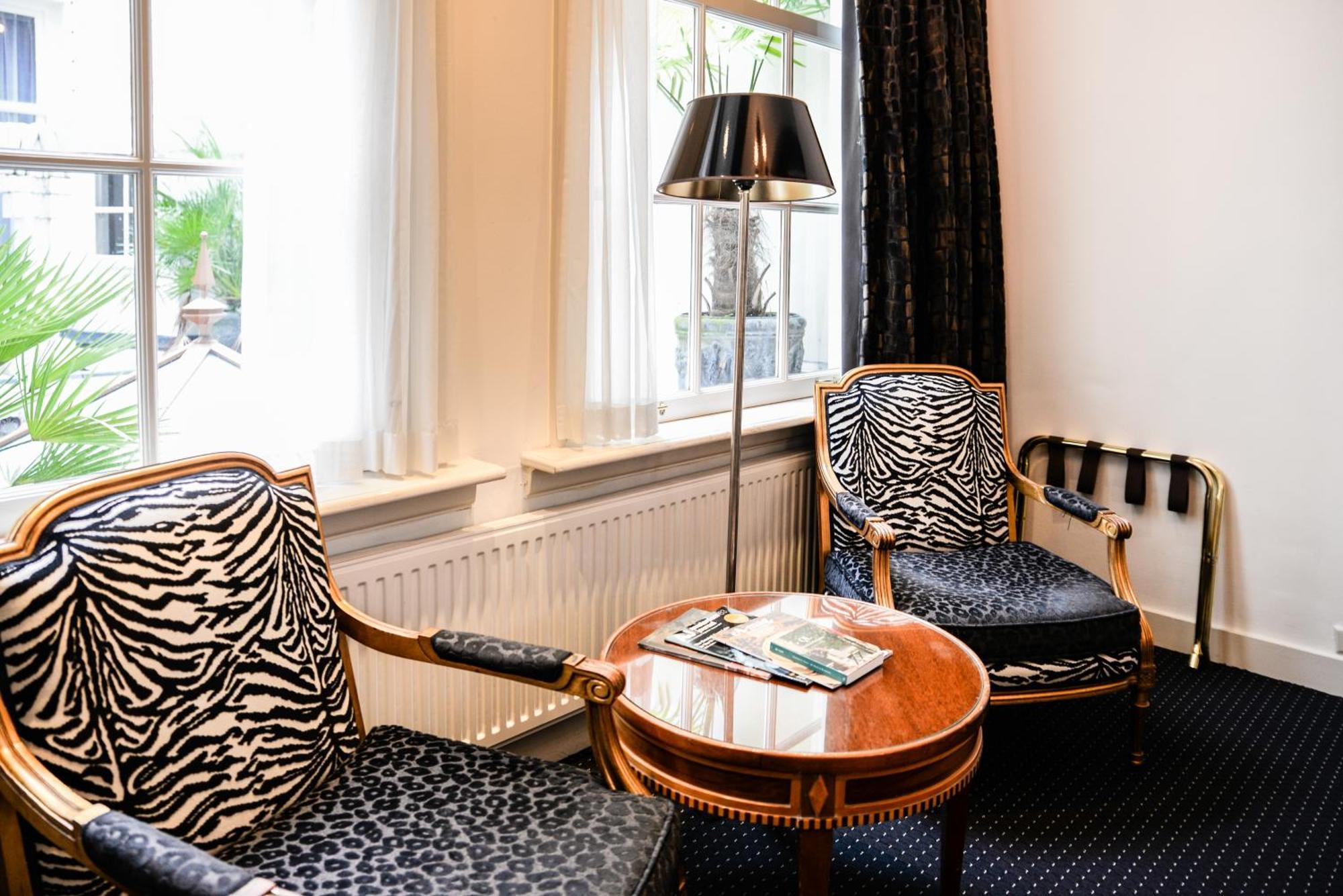 Hotel Ambassade 4*