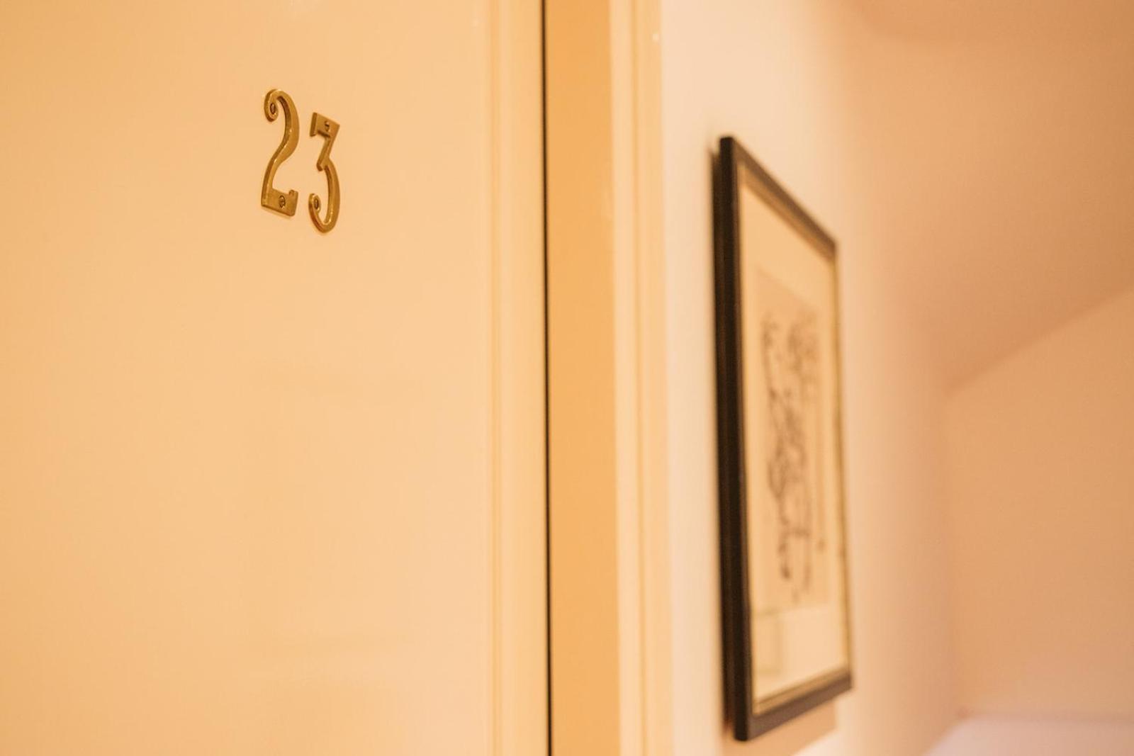 Hotel Ambassade