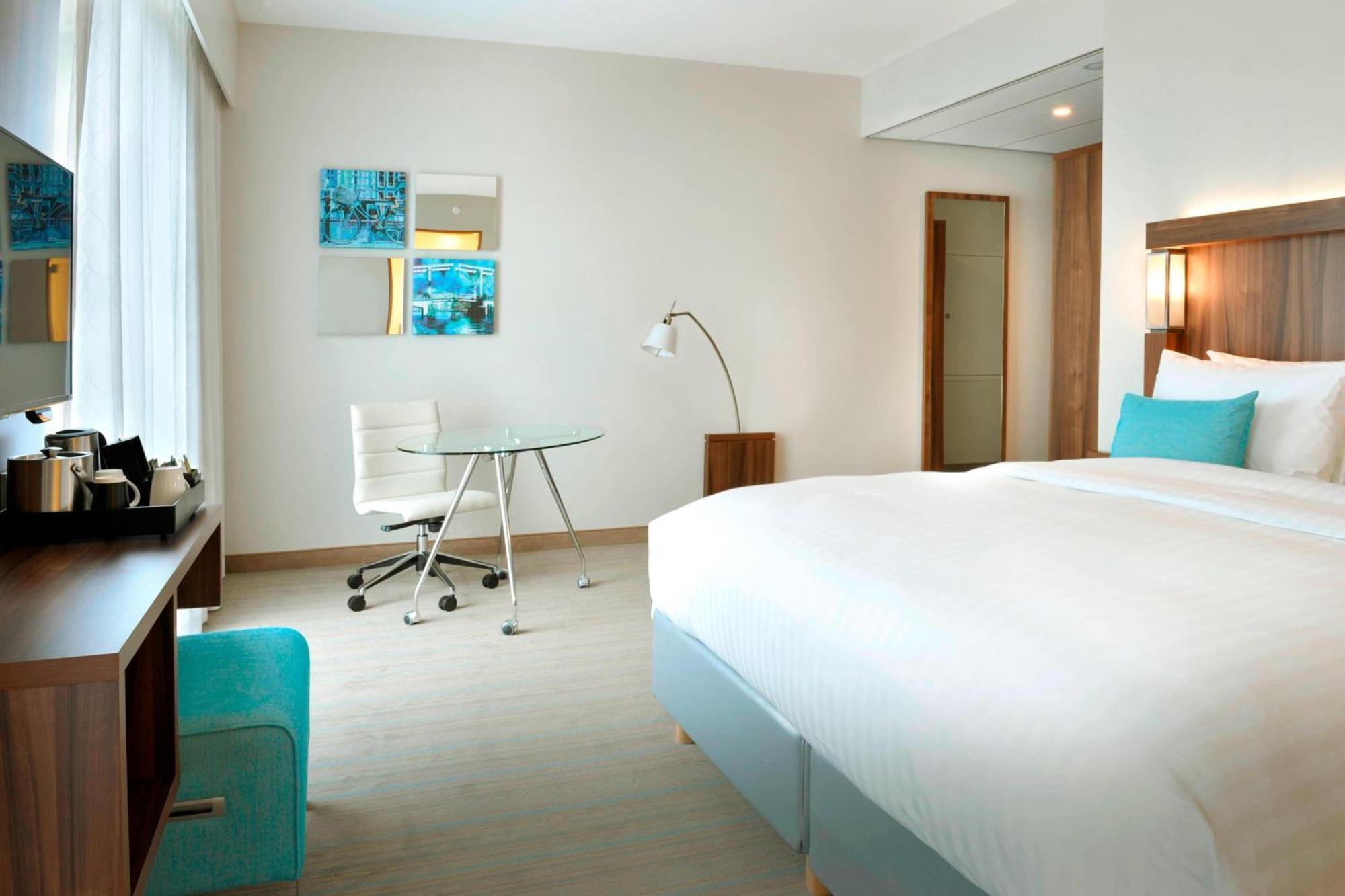 Hotel Courtyard By Marriott Arena Atlas 4*