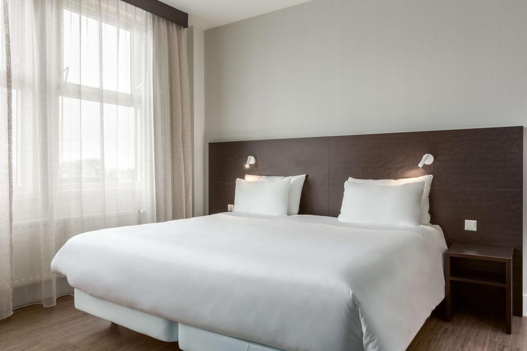 Hotel Nh Centre 4*