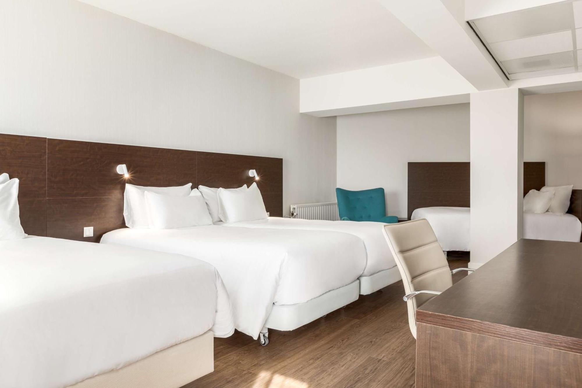 Hotel Nh Centre 4*