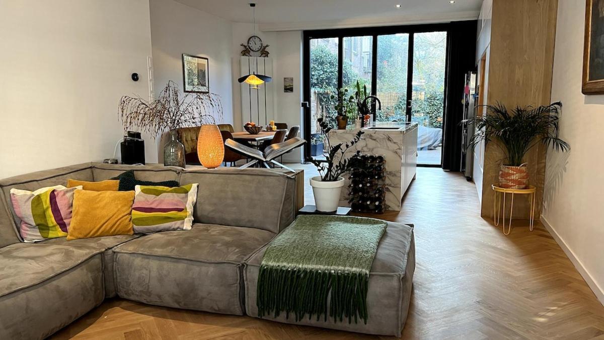 Spacious Familyhouse With Garden In Zuid Amsterdam