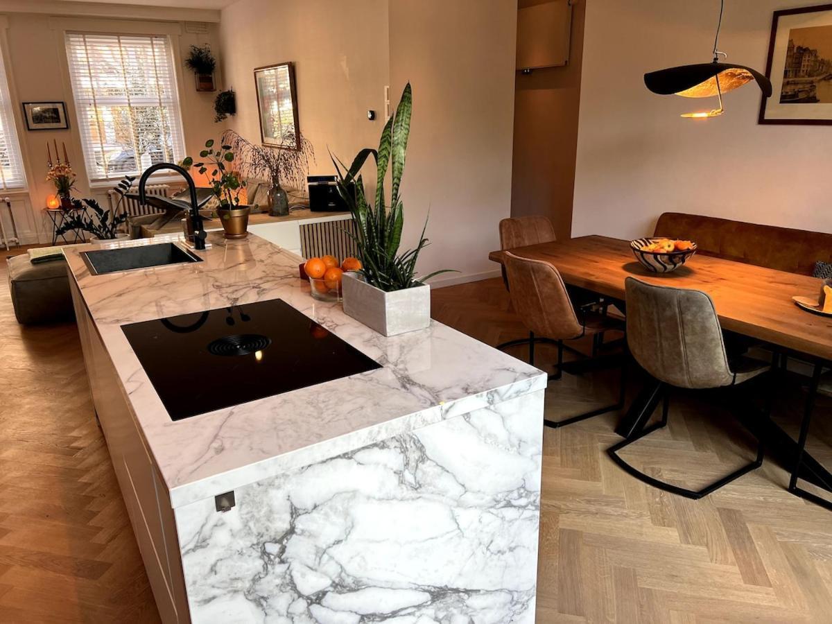 Apartment Spacious Familyhouse With Garden In Zuid *