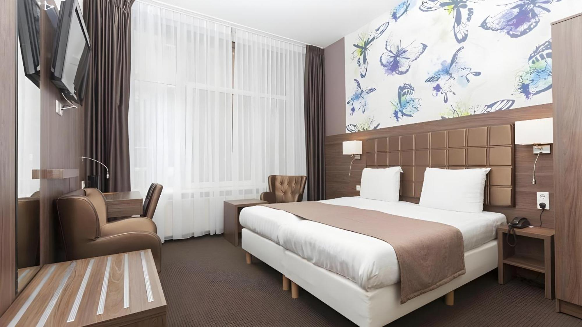 Aadam Wilhelmina 3*