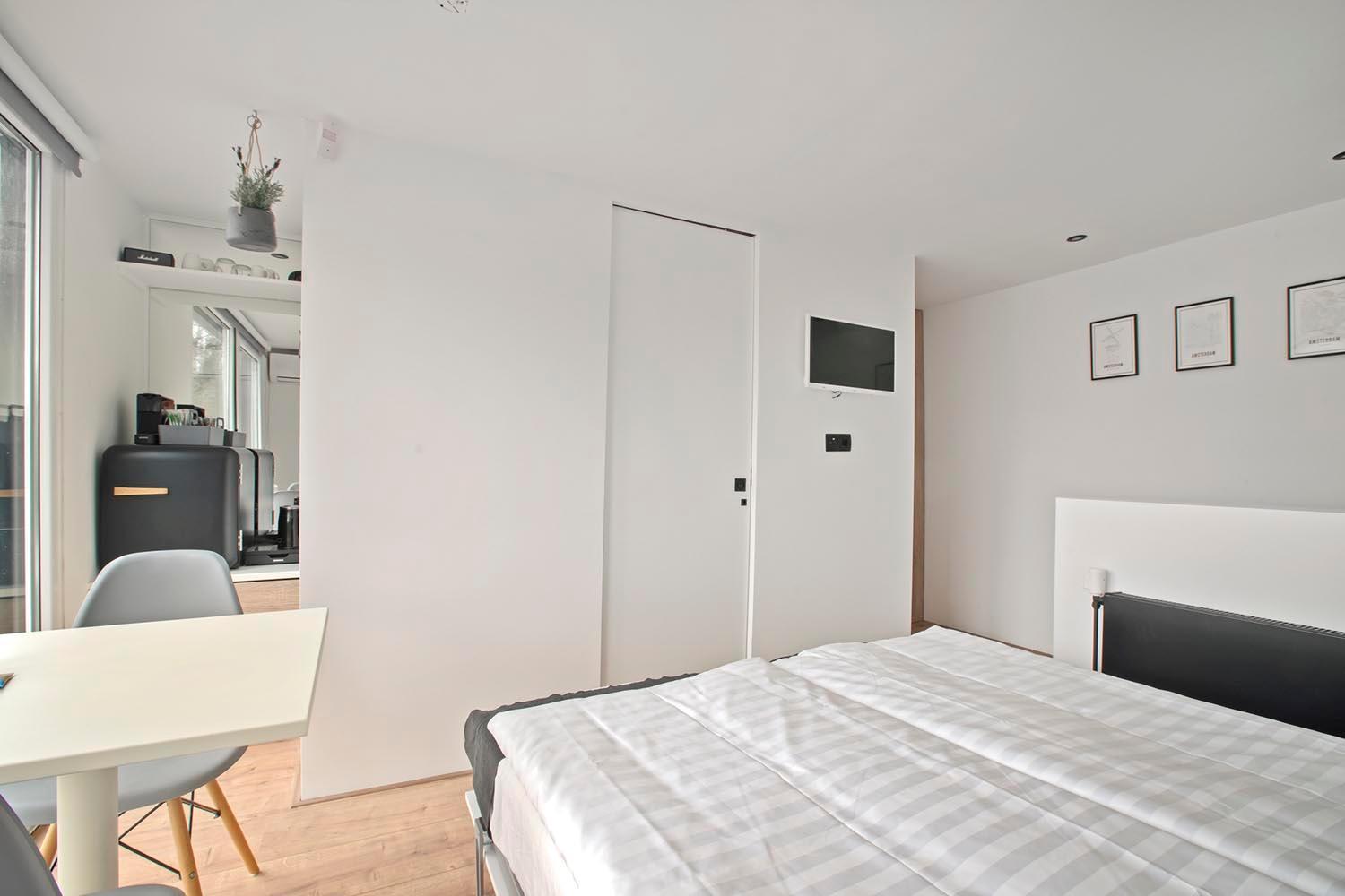 Houseboat The New - Nieuwe *