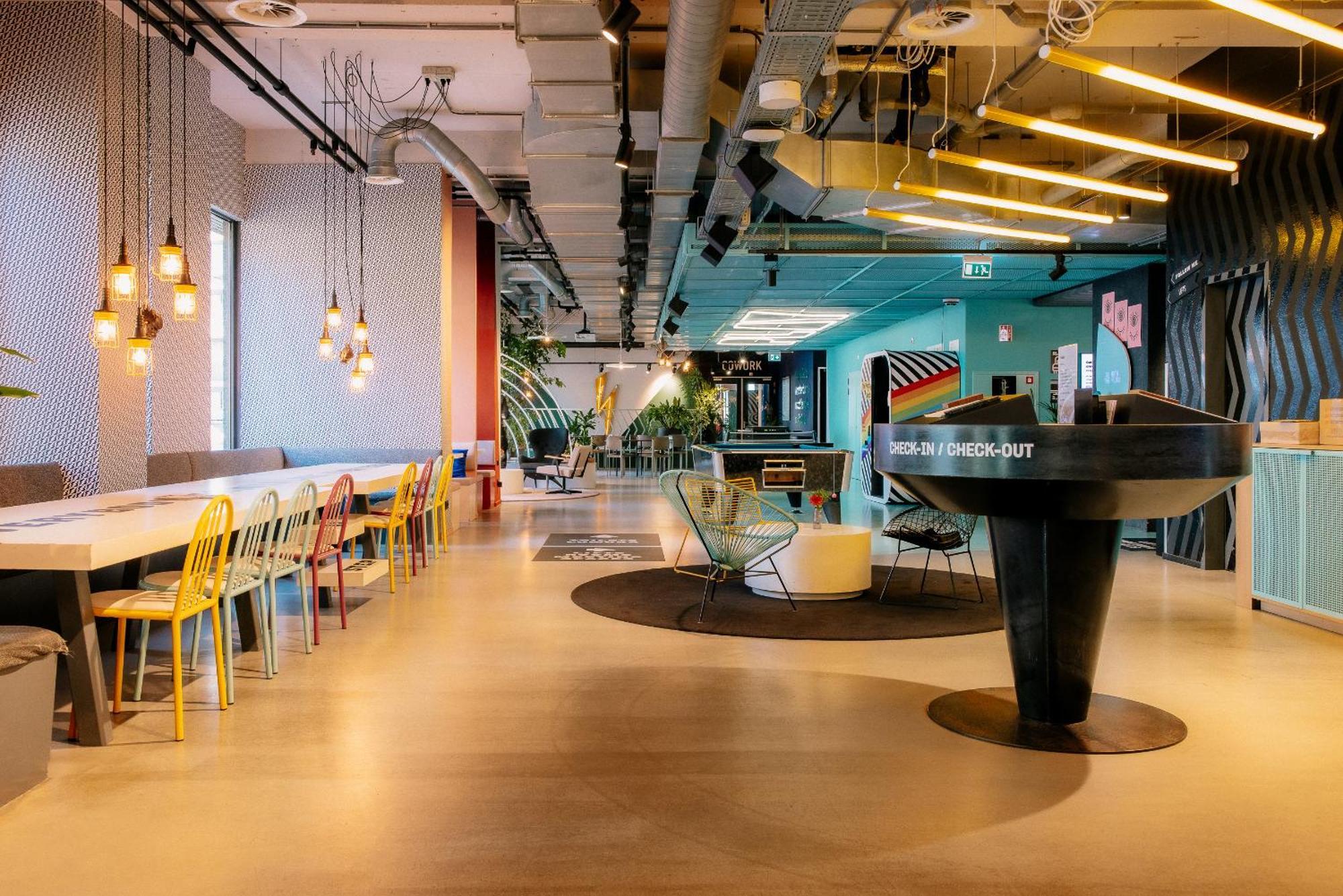 The Social Hub West 4 Star Hotel Amsterdam