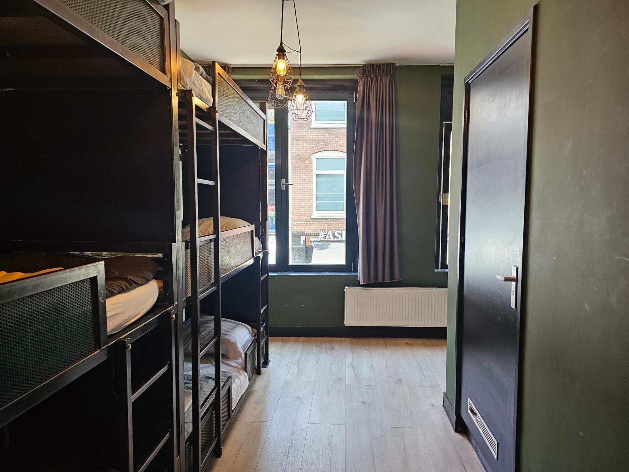 Hostel Crossroads Hostel Amsterdam *