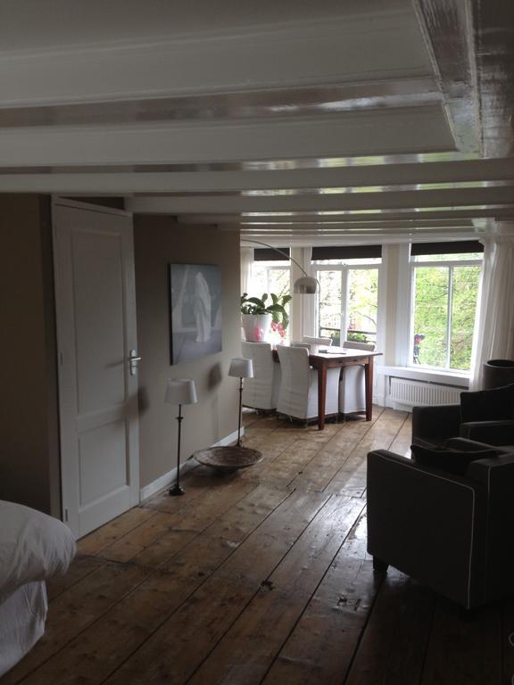 Bed & Breakfast Bij Tijn Op De Gracht Amsterdam