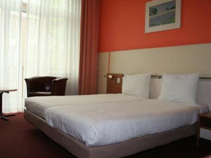 Aadam Wilhelmina Hotel 3*