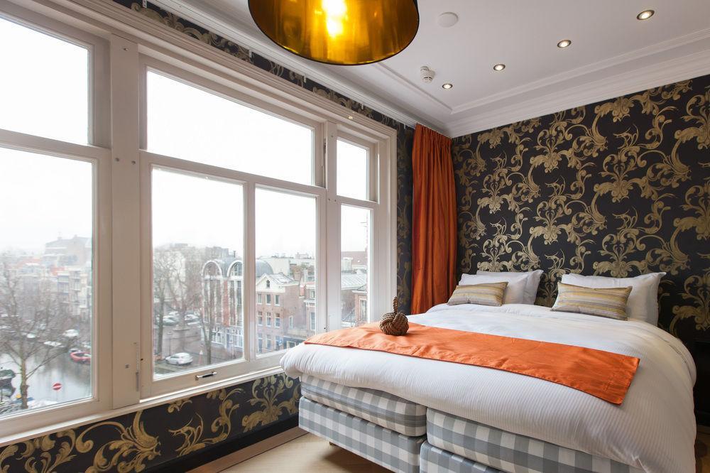 Canal Hotel 4*