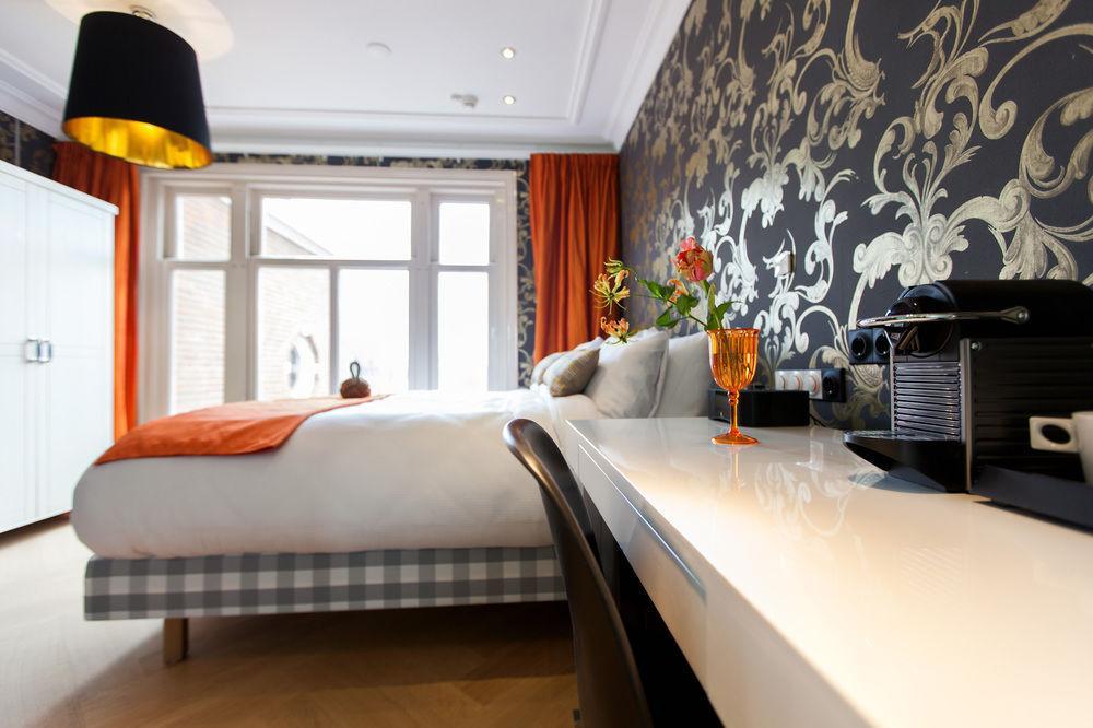 Canal Hotel