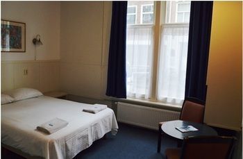 Euphemia Budget Old Canal Zone Hostel