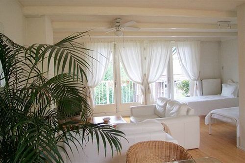 Bed And Breakfast Amsterdam