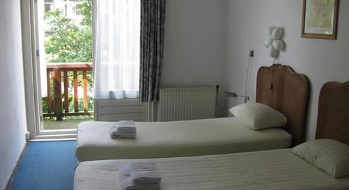 Bellington Hotel *